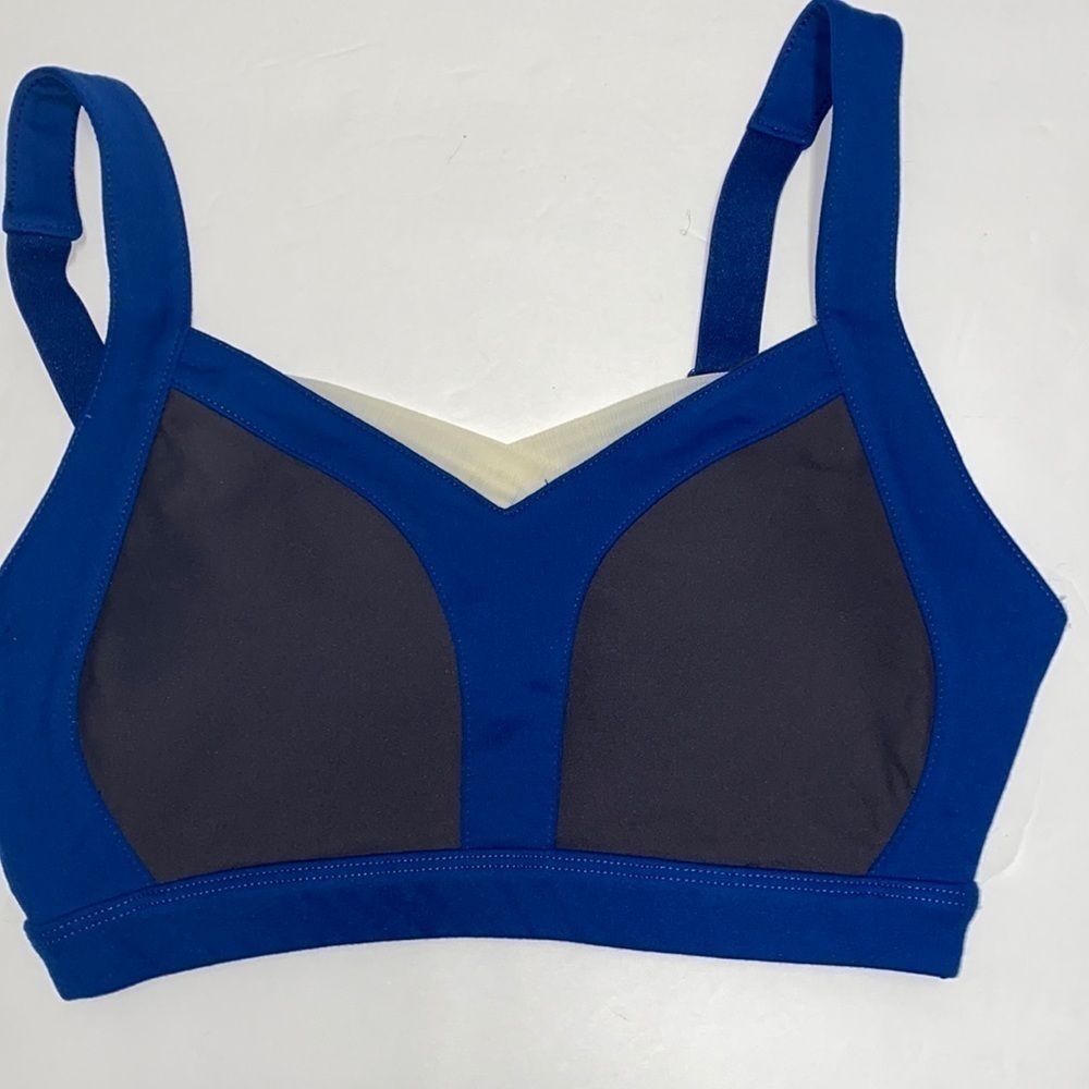 Fabletics padded sports bra